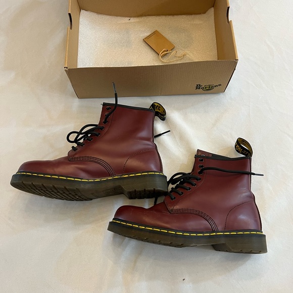 DR. MARTENS 1460 Leather Cherry Red Rouge Lace Up Boots, Women’s Size 9 - Picture 8 of 9